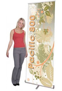 PACIFIC 800 rollup banner stand
